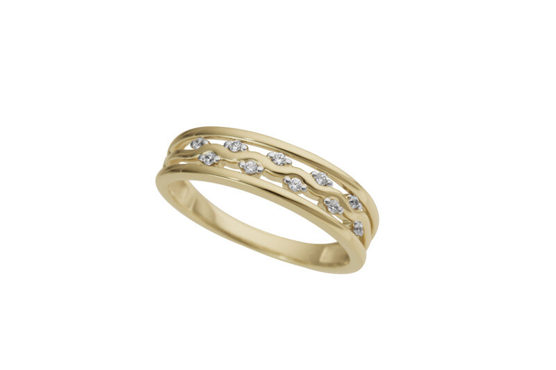 Haakonsen ring i gull med diamanter.