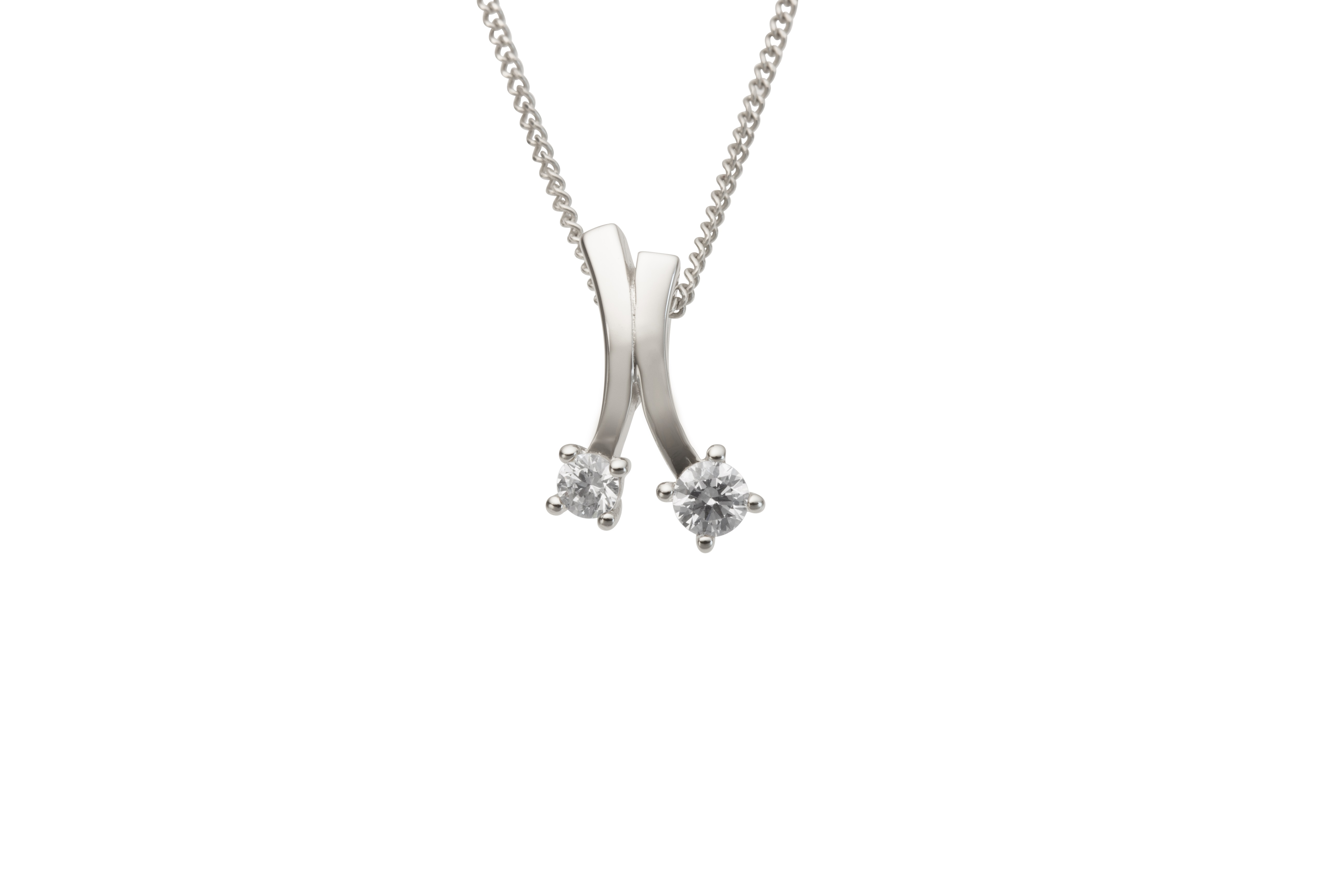 Haakonsen anheng i hvitt gull med to diamanter 0.15 ct.