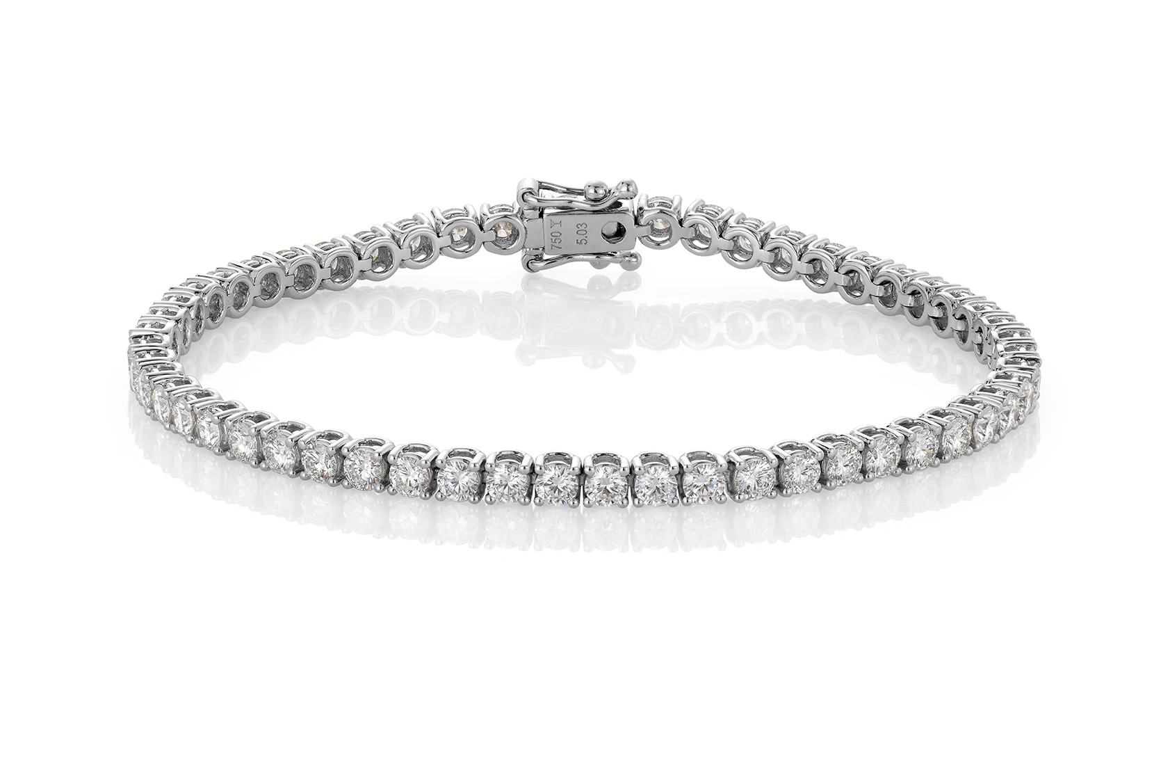 Haakonsen diamantarmbånd i hvitt gull 4.41 ct.